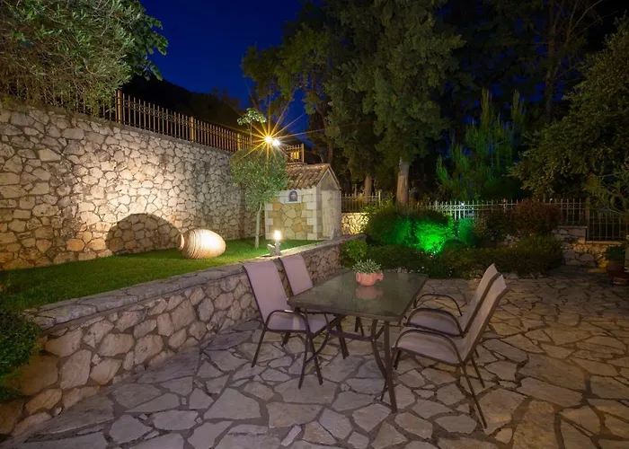 Thalassa Nydri (Lefkada)